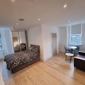  Apartment Lovely One Bedroom In Town United Kingdom