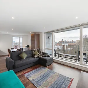  Apartment Modern & Spacious 3 Bed With Free Parking & Lift In Shoreditch, Next To Station United Kingdom
