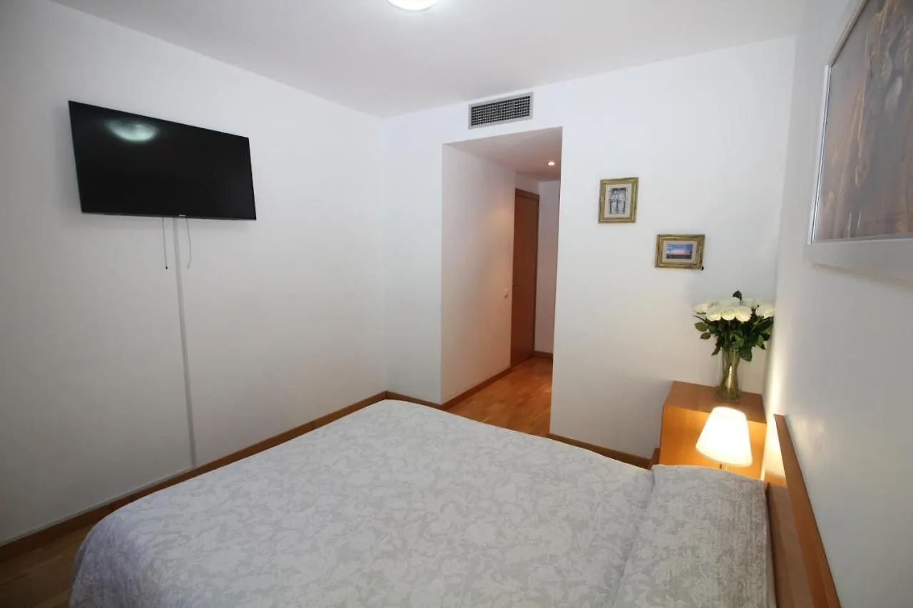 Rooms Gran Via Barcelona 0*,  Hiszpania